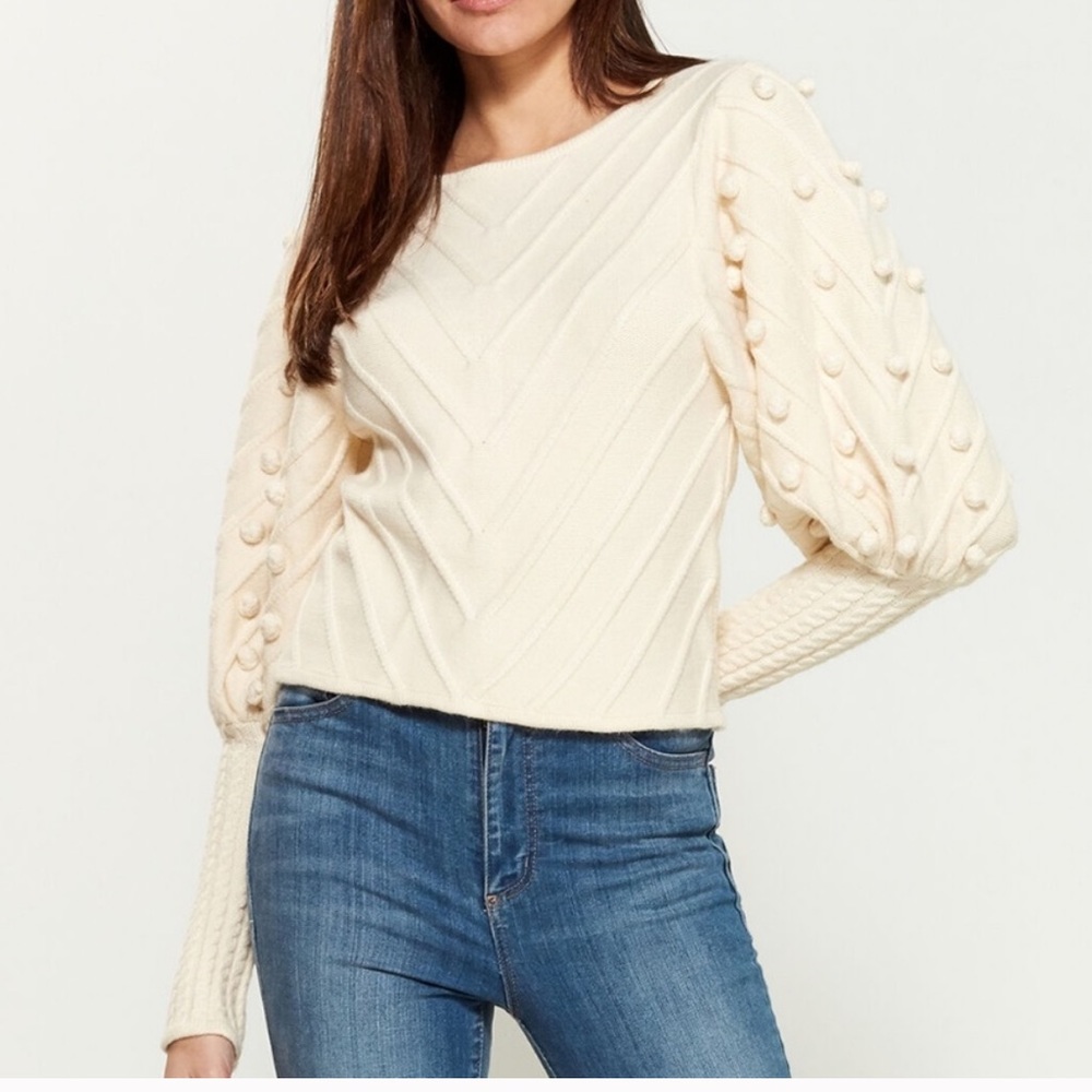 Avantlook bell sleeve sweater